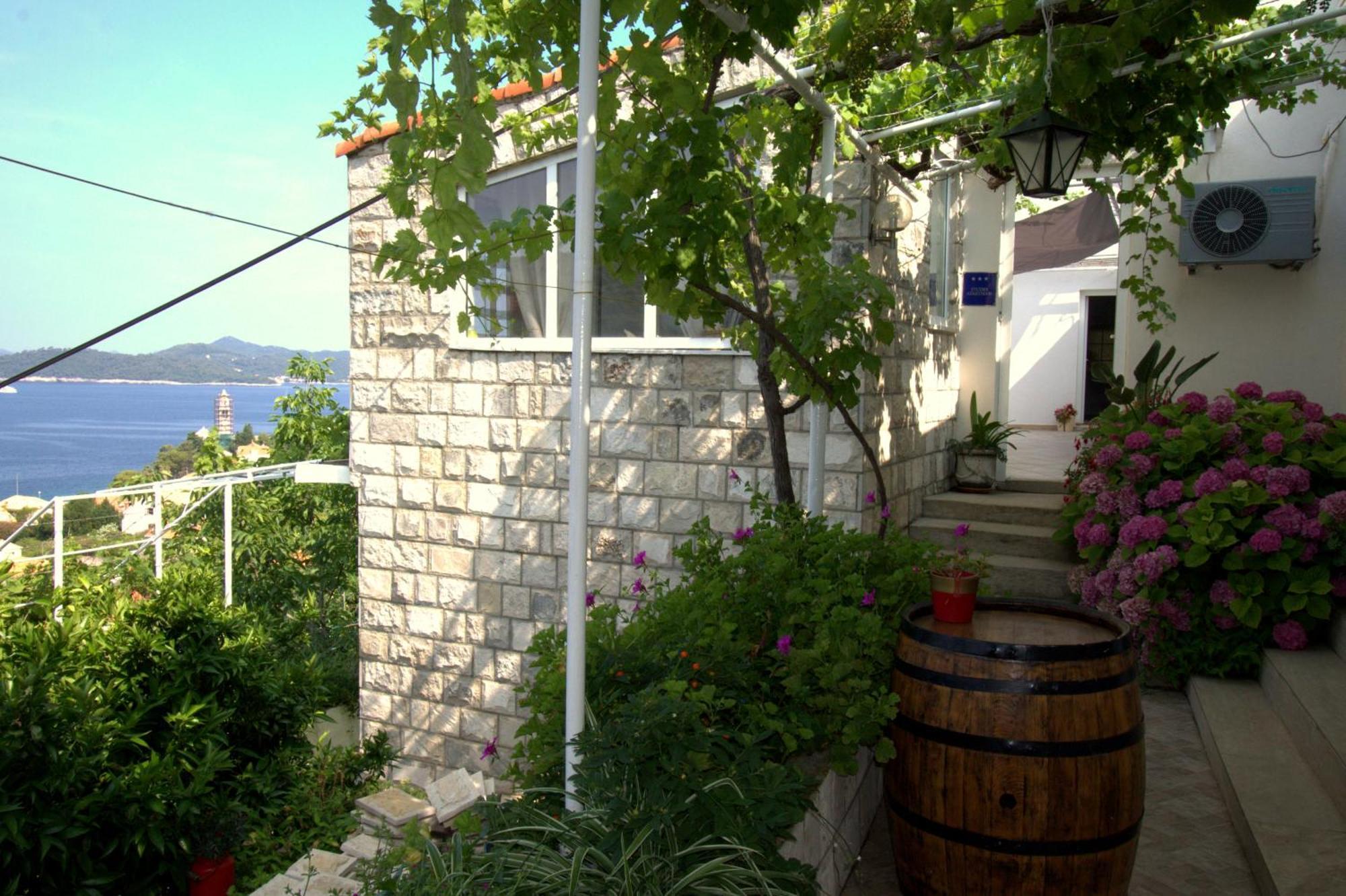 Apartments Cervelin Lopud Εξωτερικό φωτογραφία